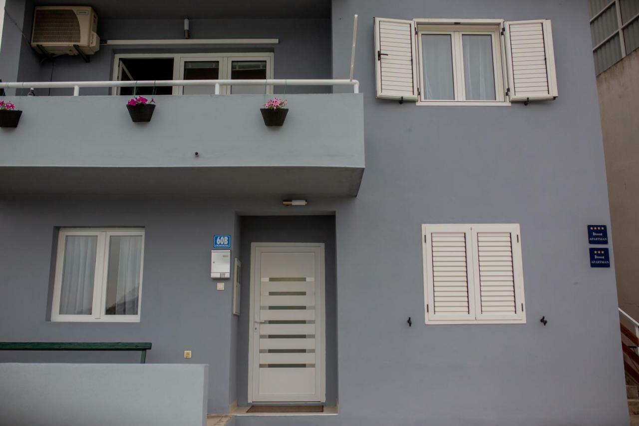 Apartmani Sunset Rogotin Exteriör bild